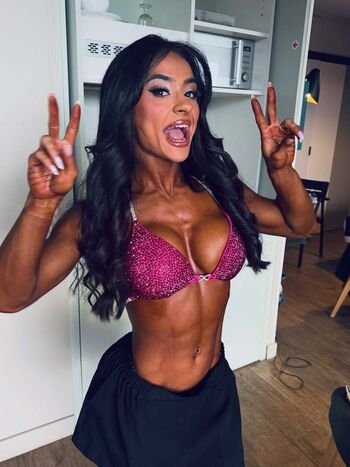 Full leaked Saragabrielepro private onlyfans photo