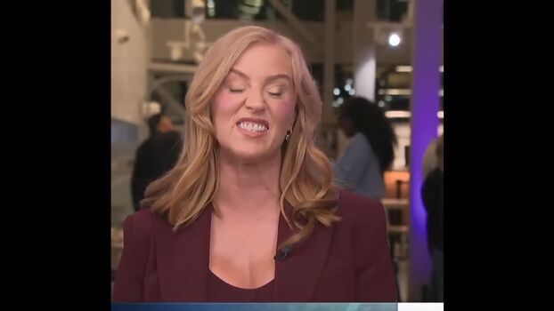 Full leaked Sarah jane mee page private onlyfans photo