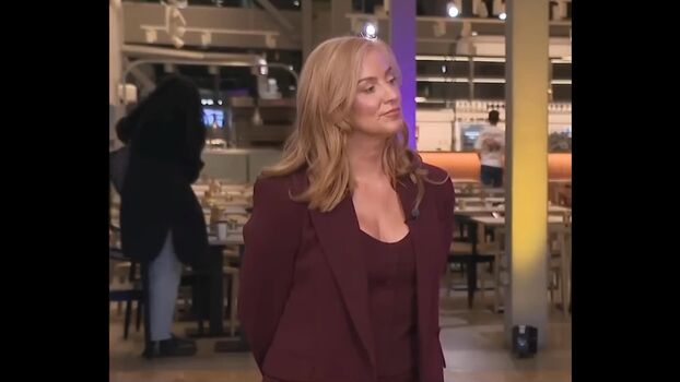 Full leaked Sarah jane mee page private onlyfans photo