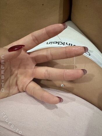 Full leaked Saraklein private onlyfans photo