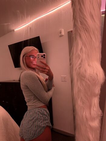 Full leaked Sariahxxx private onlyfans photo