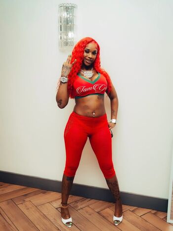Sexxy Red