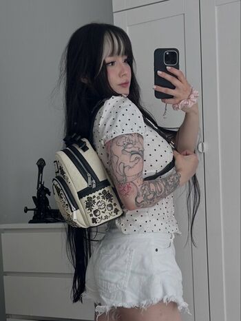 Full leaked Shini waifu private onlyfans photo
