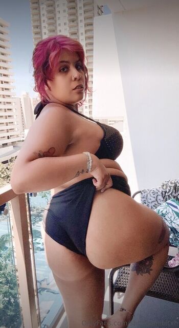 Full leaked Shinigamibitxh page private onlyfans photo