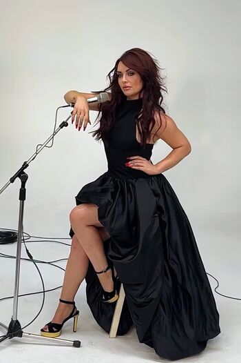 Shona McGarty