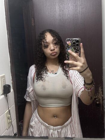 skylarrenaye