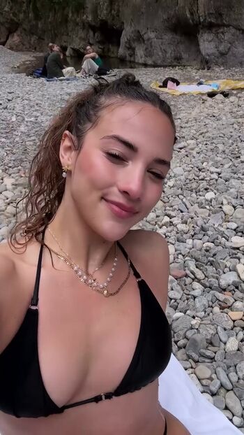 Full leaked Sofie dossi page private onlyfans photo