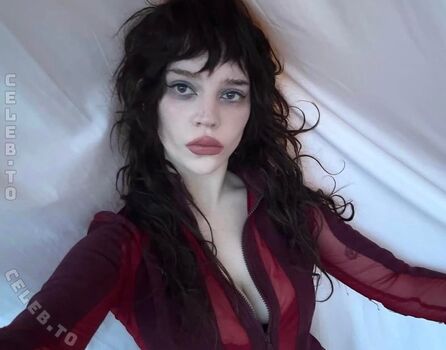 Full leaked Sophie thatcher  page private onlyfans photo