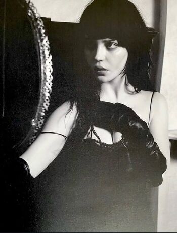 Full leaked Sophie thatcher private onlyfans photo