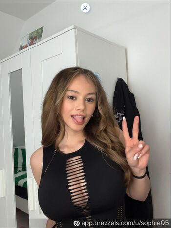_.sophie05._