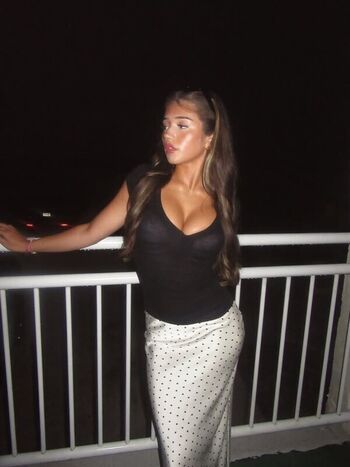 Full leaked Sophiegzzz private onlyfans photo