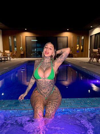 Full leaked Split tongue bri  page private onlyfans photo