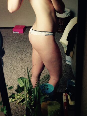 String Voyeur