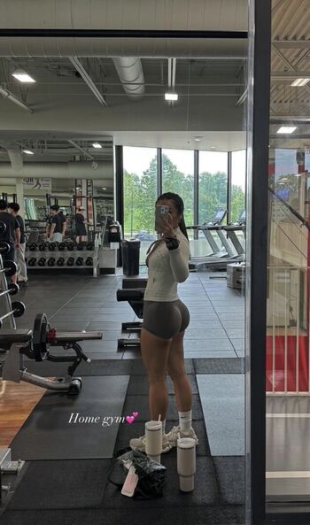 Sua Lee