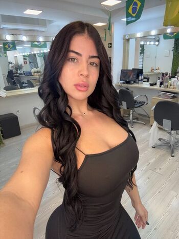 Suellen Lara