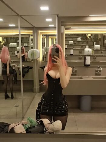 Full leaked Sweettmhoney private onlyfans photo