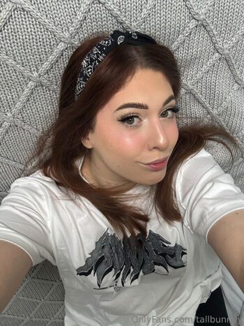 Tallbunnyy