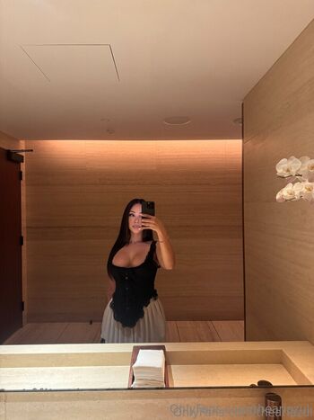 Full leaked Theariazul private onlyfans photo