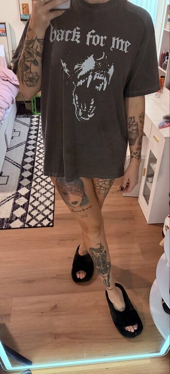 Full leaked Themotivatedgunnyvans private onlyfans photo