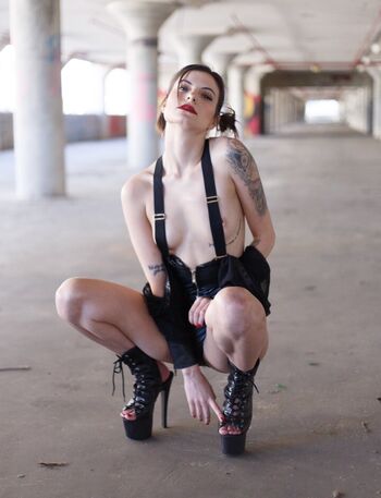 Full leaked Theneonharlot private onlyfans photo