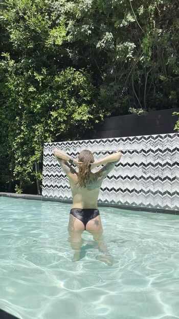 Theoilersgirlkait