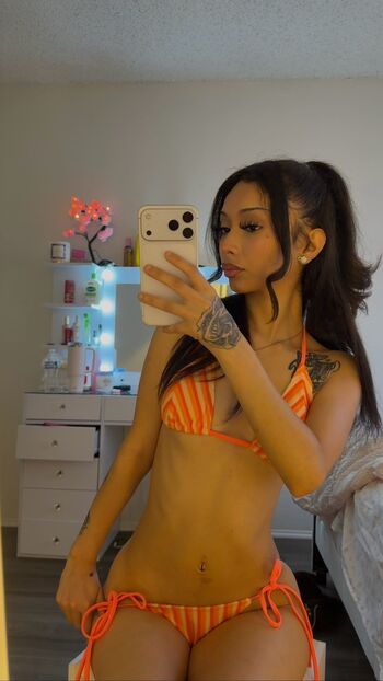 Full leaked Theyenvyyalexis private onlyfans photo