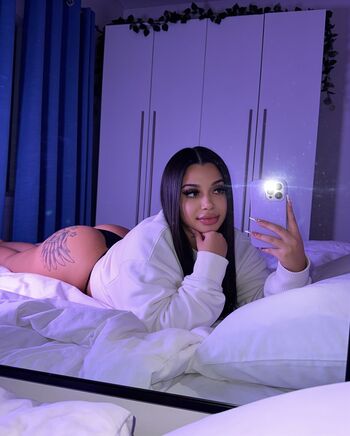Full leaked Theyfavoritegirl private onlyfans photo