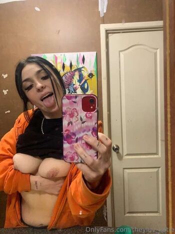 theyluv_katie