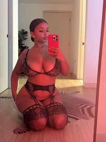 Full leaked Thumb alina private onlyfans photo