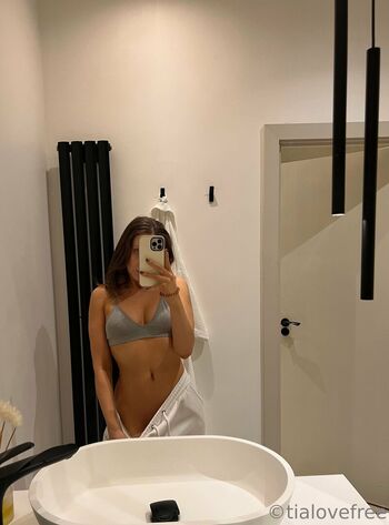Full leaked Tia love private onlyfans photo