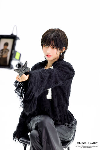 tiny.pretty.j