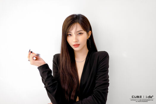 tiny.pretty.j