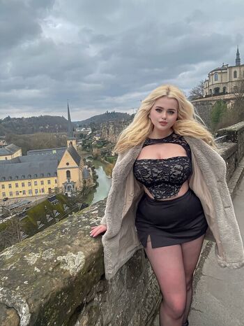 Full leaked Turkish girls page private onlyfans photo