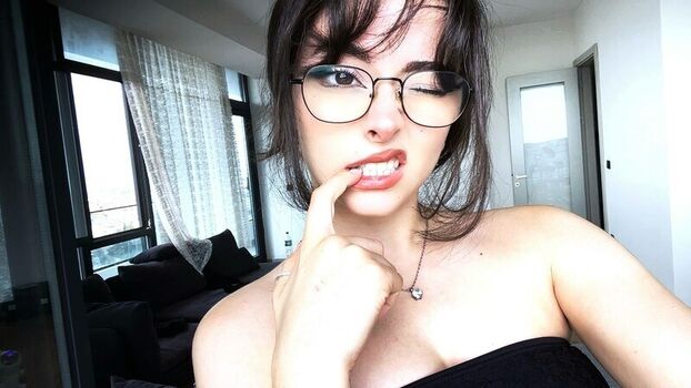 Full leaked Turkish girls page private onlyfans photo
