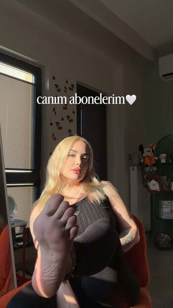 Full leaked Turkish girls page private onlyfans photo