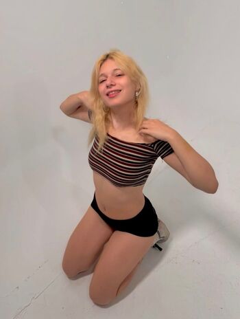 Full leaked Turkish girls page private onlyfans photo
