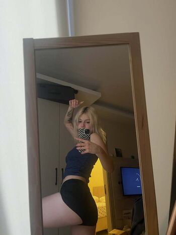 Full leaked Turkish girls page private onlyfans photo
