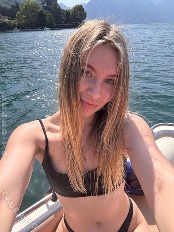 Full leaked Tutti fruity page private onlyfans photo