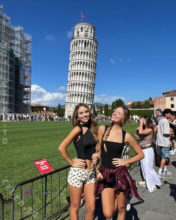 Full leaked Twin melody page private onlyfans photo