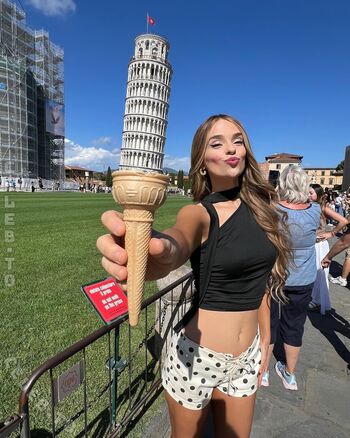 Full leaked Twin melody page private onlyfans photo