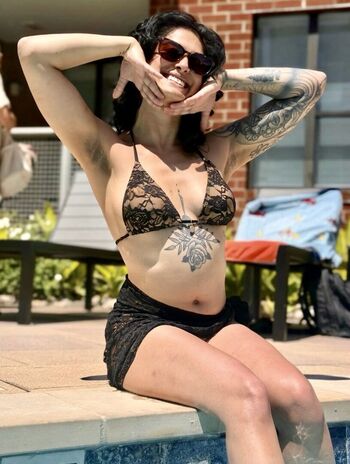 Full leaked Val merza private onlyfans photo