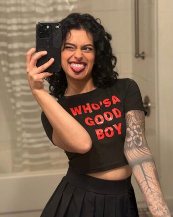 Full leaked Val merza private onlyfans photo
