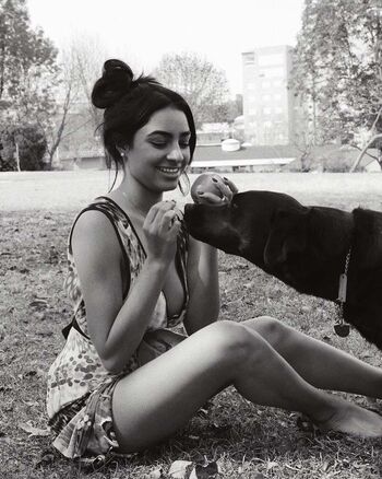 Valentina Buzzurro