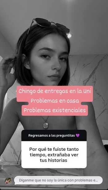Valeria Flores