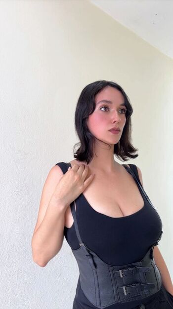 Full leaked Valeria m ar page private onlyfans photo