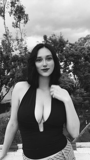 Full leaked Valeria m ar page private onlyfans photo