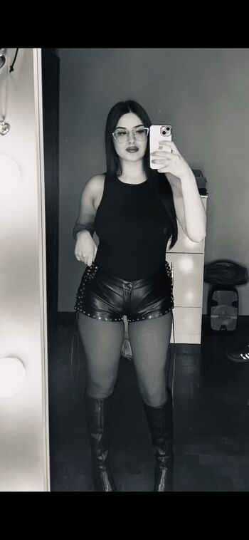 Full leaked Valuubby private onlyfans photo