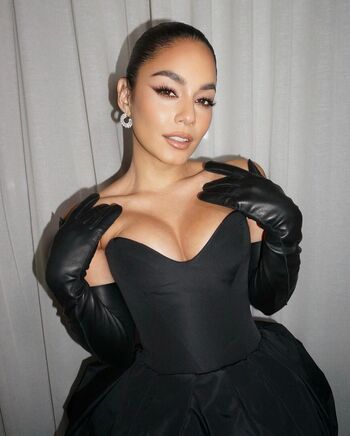 Full leaked Vanessa hudgens  page private onlyfans photo