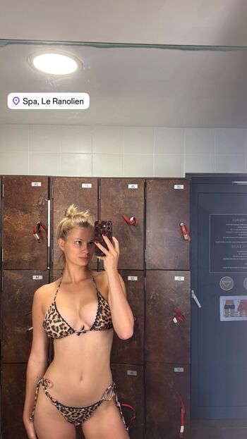 Full leaked Varvarik star page private onlyfans photo