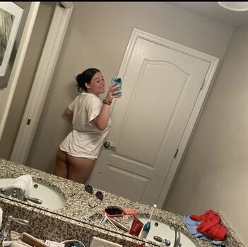 Victoriapetersen30